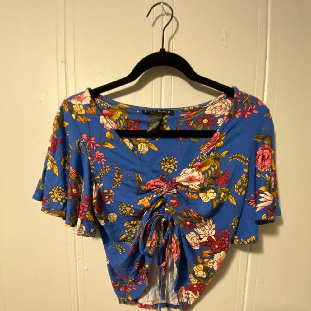 Como Black Crop Floral T